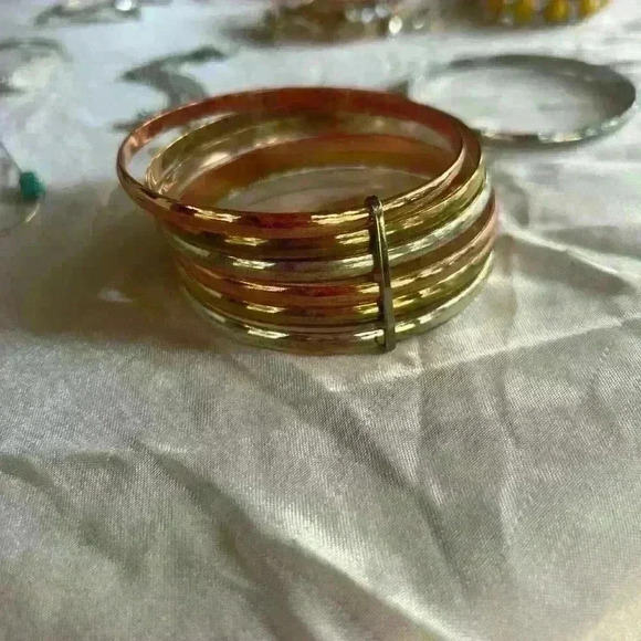 🏖️ Summer Jewelry SALE! Mixed metal stacked bracelet - Picture 4 of 9